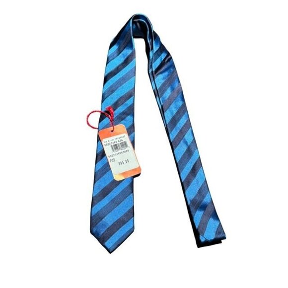 Hugo Boss Men's Blue And Black Striped 100% Silk Tie Made In Italy